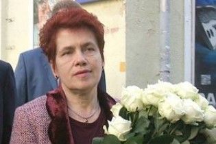 Людмила Янукович с внуком заняли места в ложе ВР
