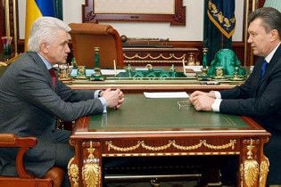 Литвин возразил людям Януковича: Рада будет работать еще два года