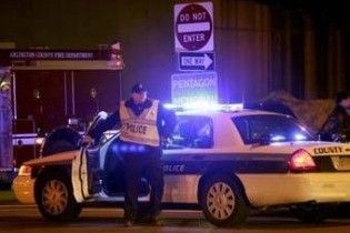 Мужчина, открывший стрельбу у Пентагона, умер в больнице