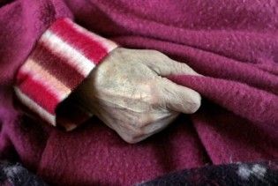 Мужчина ногами забил до смерти свою 112-летнюю мать