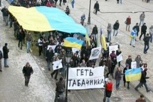 Педагоги начнут массовые акции протеста в Киеве за отставку Табачника