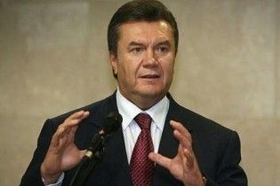 Янукович: Украина готовится к Евро-2012 с колоссальным отставанием