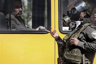 Два израильских сержанта использовали палестинского мальчика как живой миноискатель