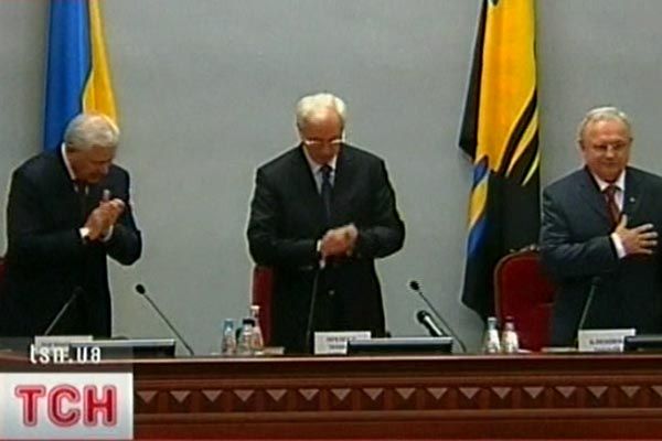 Микола Азаров