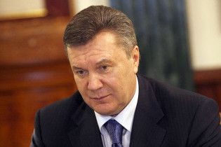 Янукович требует реформировать суды, "чтобы не позорить страну"