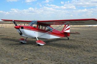 В США водитель автомобиля предотвратил авиакатастрофу