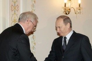 Азаров попросил Путина забыть последние пять лет