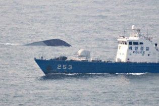На месте крушения судна корейских ВМС затонул еще один корабль