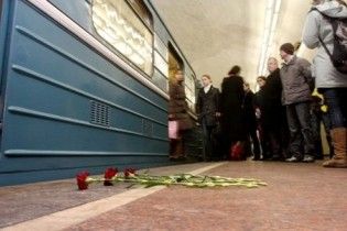 В метро Москвы задержали двух мужчин со следами взрывчатки на руках