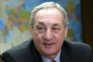 Президент Абхазии верит, что Янукович признает ее независимость