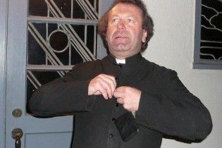 Пьяный литовский священник проехал 20 километров по встречной полосе
