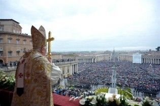 Папа Римский отслужил пасхальную мессу, не упоминая о сексуальном скандале