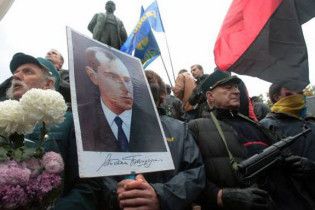 Ульянченко: Европа воспринимает Бандеру с советской точки зрения