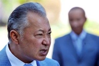 Временное правительство Киргизии требует суда над свергнутым президентом