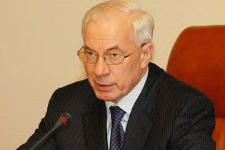 Азаров пообещал оставить тарифы на газ в покое