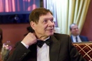 Мистер Трололо начал гастролировать