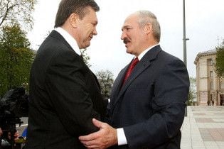 Янукович: Лукашенко перегнул палку в отношении оппозиции