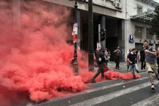 В Греции бастуют работники метро, радио и телевидения