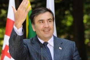 Саакашвили поздравил Януковича с демократической победой