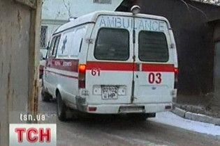 В Одессе возле избирательного участка умерла молодая девушка