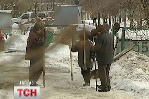 Прибирання снігу