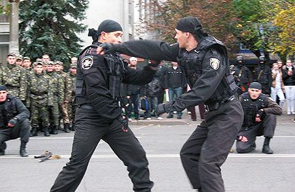 Бійці внутрішніх військ