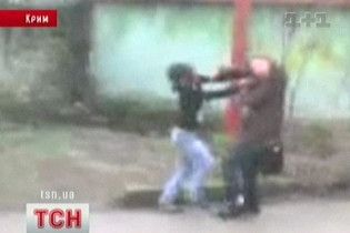 В Судаке два лицеистки на глазах у всей школы избили восьмиклассницу