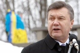 Янукович на могиле Шевченко процитировал Ивана Бунина