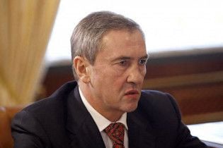 Черновецкий запретил устанавливать киоски в столице