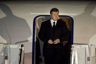 Янукович вылетел на похороны Качиньского на Ту-134