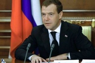 Медведев: украинцы живут хуже россиян