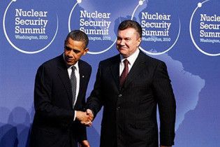 БЮТ: Янукович уничтожил украинскую ядерную физику ради фотосессии с Обамой