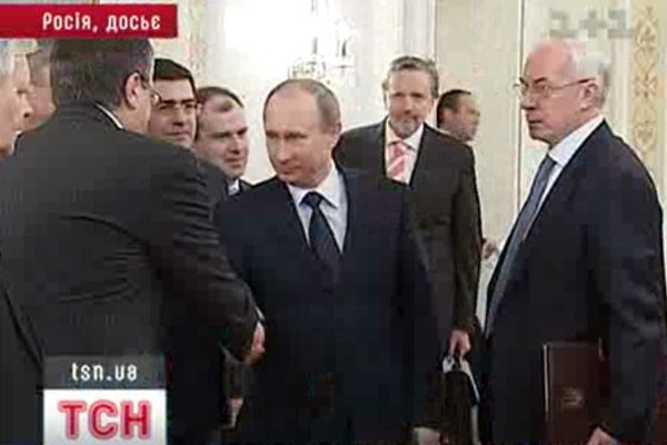 Азаров та Путін