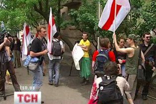 Белорусская оппозиция объединяется перед выборами