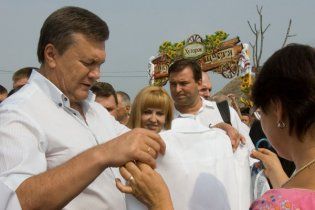 Янукович відмовився говорити про подорожчання газу для населення