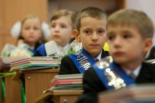 Регионалы хотят запретить закрывать русские школы