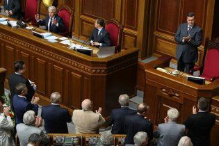 Янукович прийшов у заблоковану Раду