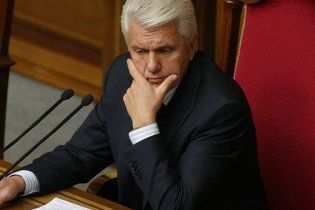 Литвин пожаловался России на "примитивный" нацизм во Львове