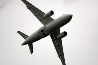 У Росії екстрено посадили літак через загрозу вибуху