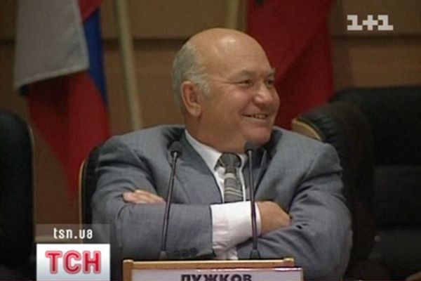 03_luzchhkov