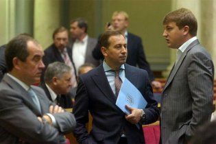 Названы самые злостные депутаты-прогульщики