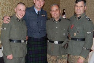 У США вибухнув скандал через фото політика у нацистській формі