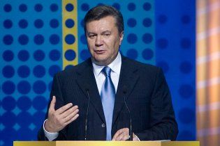 Янукович пообіцяв, що іноземцям землю продавати не будуть