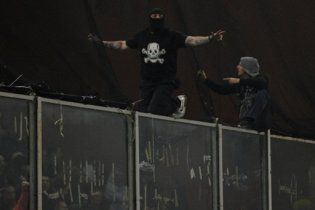 Сербські фанати пообіцяли побити всіх хорватських уболівальників
