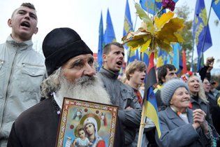 "Свобода" вимагає святкувати створення УПА всією країною