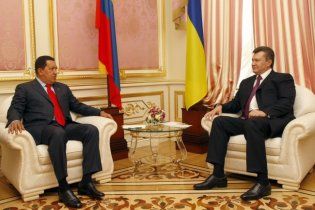 Чавес: спасибо, дружище Янукович, за то, что меня пригласил