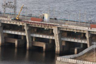 Проїзд через дамбу на "Київське море" повністю відремонтували