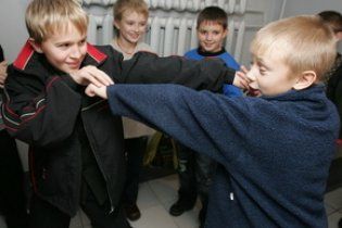 Батьки школяра вимагають 200 тисяч компенсації за бійку в класі