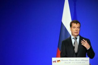 Мєдвєдєв: стереотипи росіян щодо НАТО необхідно подолати