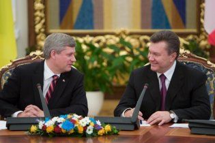Канадський прем'єр почув від Януковича демократичні клятви